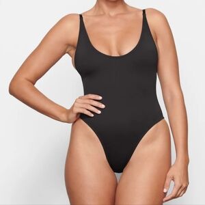 SKIMS swimsuit Sz Lg